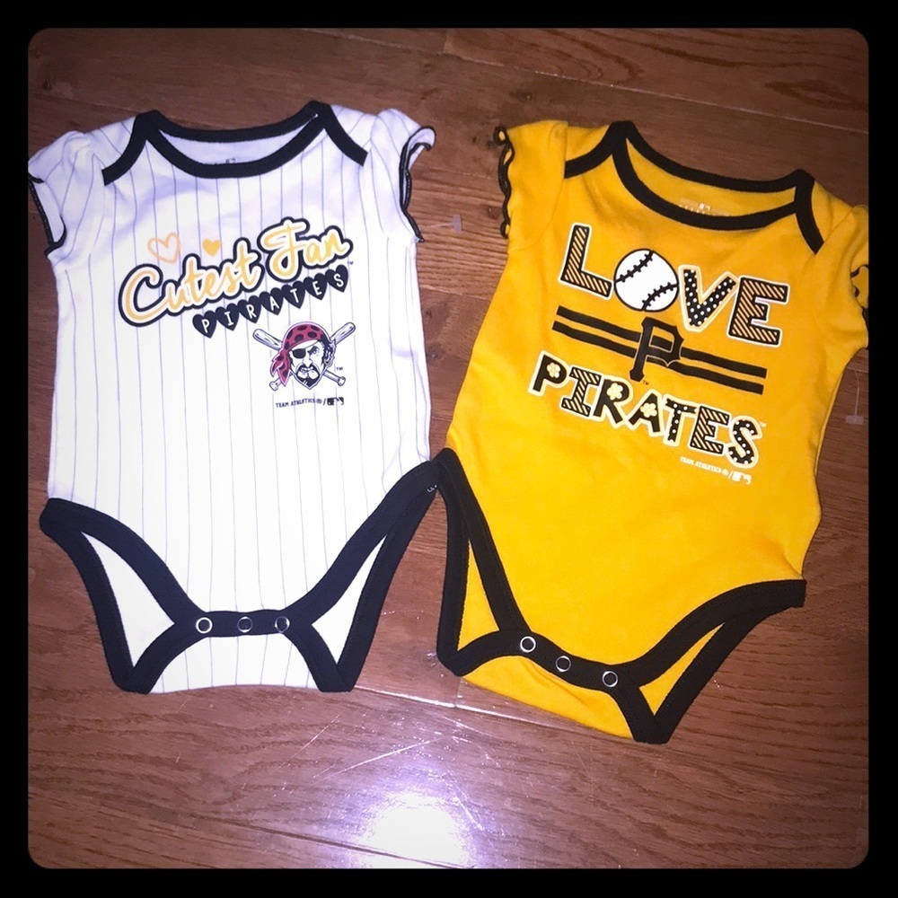 NWOT 0/3 month Pirates onesies